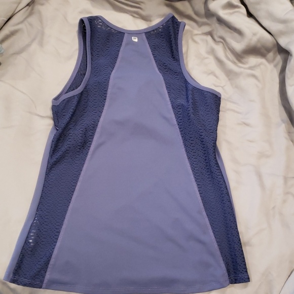 Fabletics tank with build in bra - Picture 2 of 5